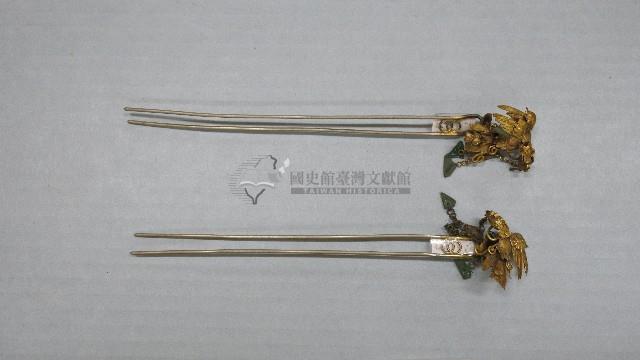 清代玉足鳳鳥鎏金髮釵藏品圖，第1張