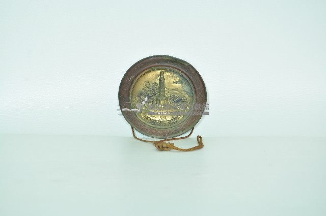 金屬製圓型表忠塔風景飾品藏品圖，第1張