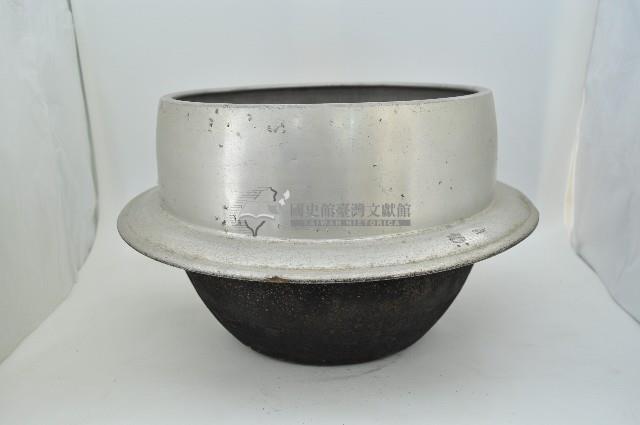 鐵製大型深腹飯鍋藏品圖，第1張