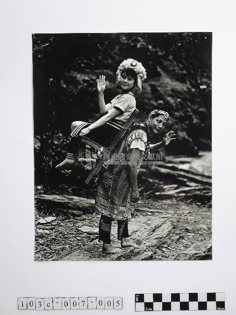 黃則修攝迎親藏品圖，第1張