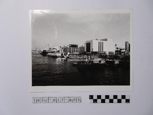 黃則修攝港口藏品圖，第1張
