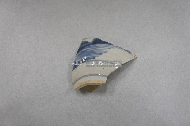 青花山水紋碗殘片藏品圖，第1張