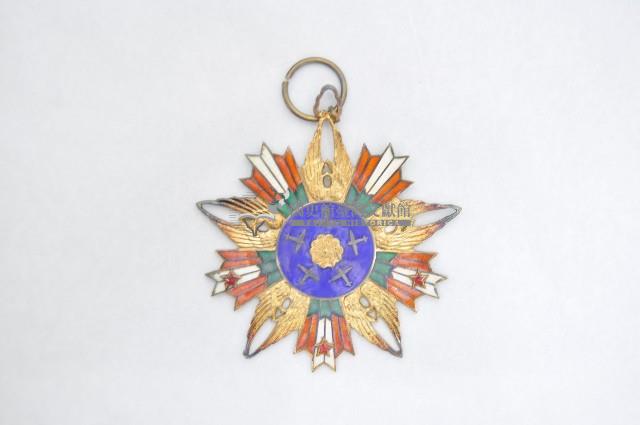 空軍復興榮譽一等勳章藏品圖，第1張