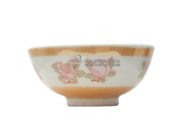 釉上彩番石榴仙桃紋碗藏品圖，第1張