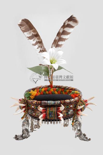 排灣族傳統女頭冠藏品圖，第1張