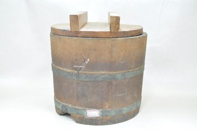 木製帶蓋飯桶（大、小兩件）藏品圖，第1張