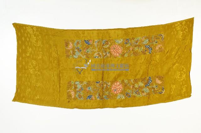黃棕色繡面綢布藏品圖，第1張