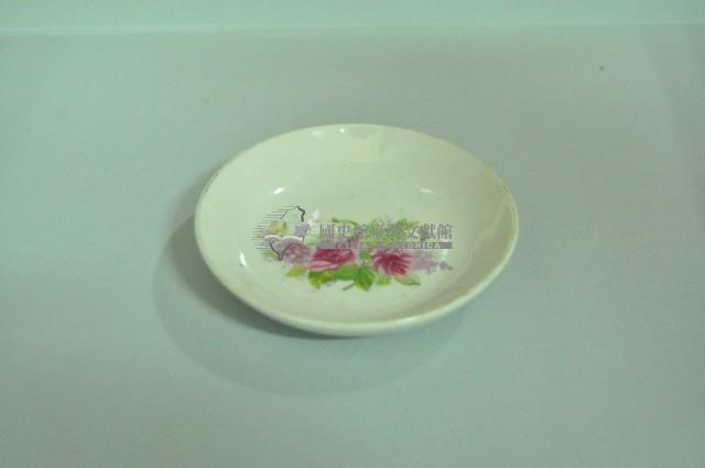 白地印花彩繪折枝玫瑰紋瓷碟藏品圖，第1張