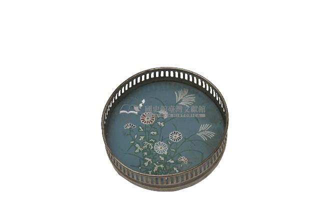 鐵製彩繪折枝花卉紋杯墊藏品圖，第1張