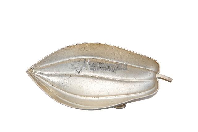 錦綾堂款銀製木瓜形皿藏品圖，第1張