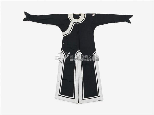 黑色長擺戲服藏品圖，第1張