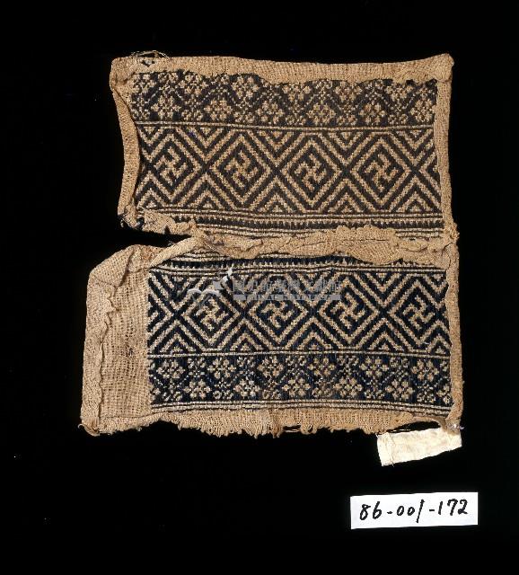 排灣族卍字紋刺繡袋藏品圖，第1張