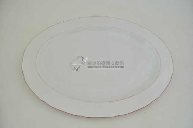 紅口白地橢圓形長盤藏品圖，第1張