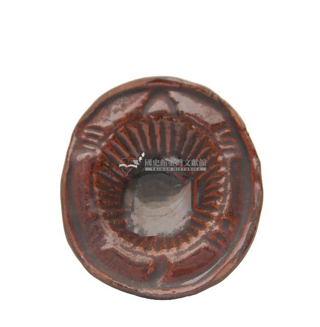 褐釉陶製龜紋製粿模具藏品圖，第1張