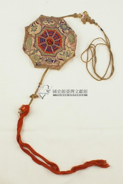 床前八卦刺繡吊飾2件藏品圖，第1張