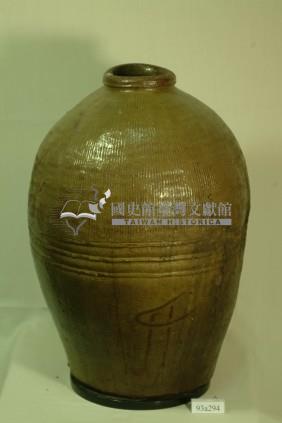 升字款淡褐綠釉拍打印紋窄口豐肩式陶甕藏品圖，第1張