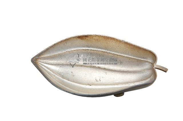 錦綾堂款銀製木瓜形皿藏品圖，第1張