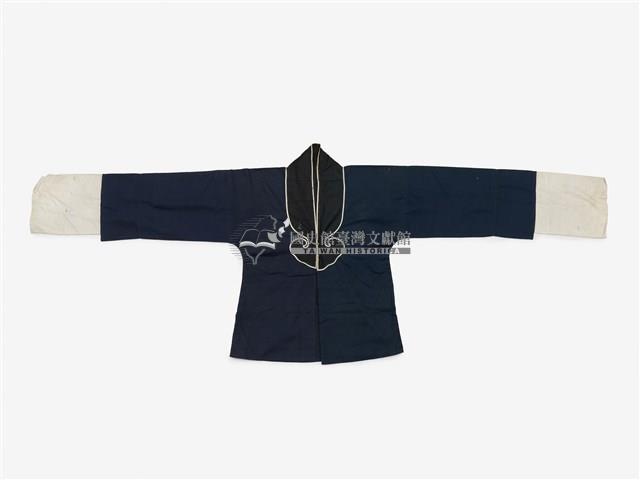 深藍色黑領上衣戲服藏品圖，第1張