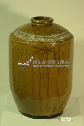 帶款棕褐釉拍打印紋窄口直壁式陶甕藏品圖，第1張