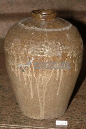 褐釉流釉拍打印紋窄口豐肩式陶甕藏品圖，第1張