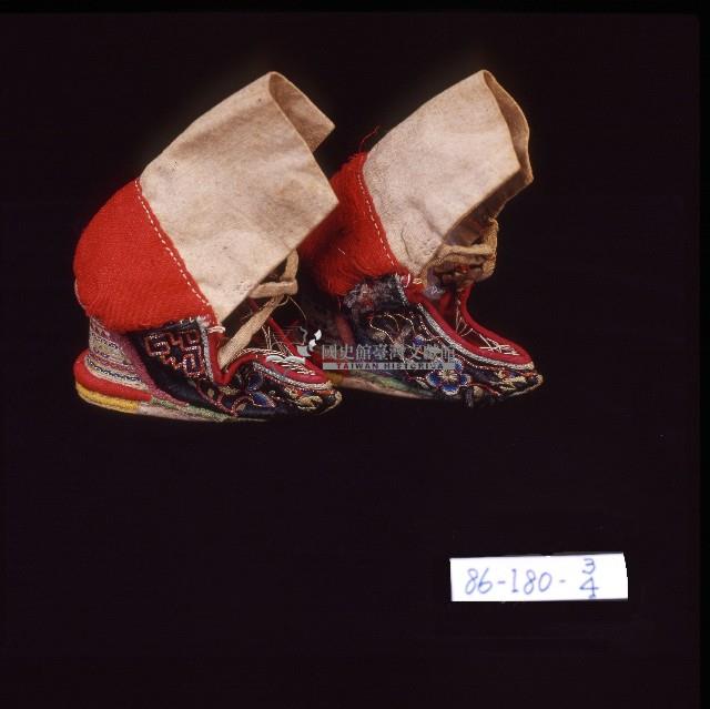 紅色繡花加高式三寸金蓮一對藏品圖，第1張