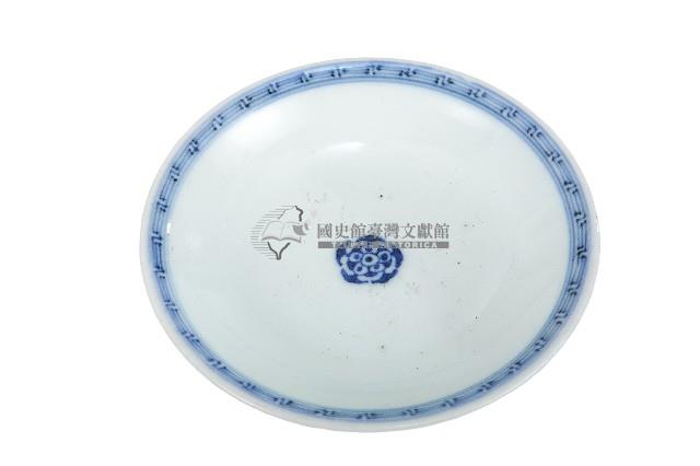 青花纏枝花卉開光山水花輪花紋碗藏品圖，第1張