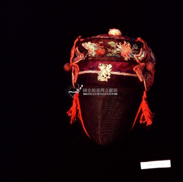 深色吉祥繡樣童帽藏品圖，第1張