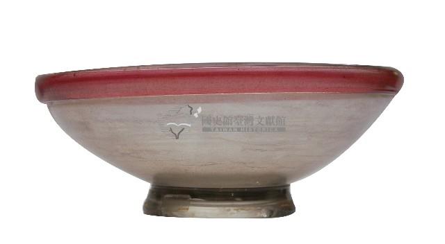 淡紅色唇口玻璃碗藏品圖，第1張