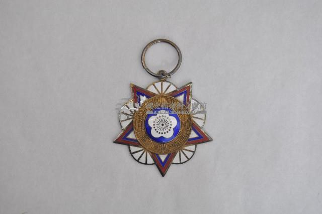 陸海空乙種一等獎章藏品圖，第1張