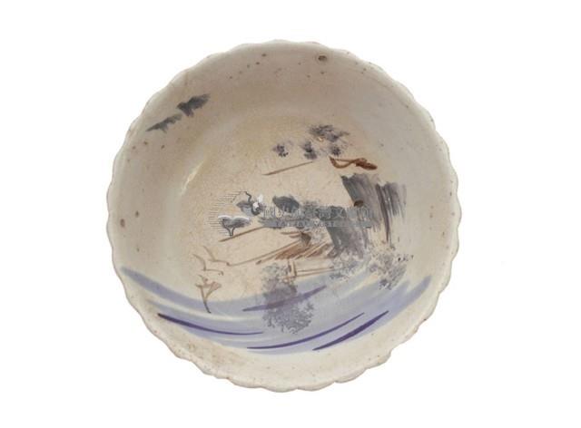 彩繪寫意山水孤艇紋輪花型深腹碗藏品圖，第1張