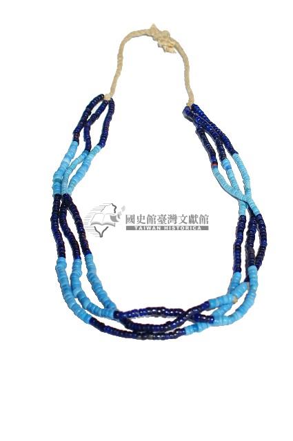 阿美族三連琉璃珠飾藏品圖，第1張