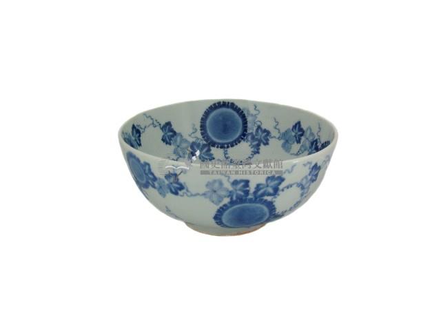 青花纏枝輪花紋碗藏品圖，第1張