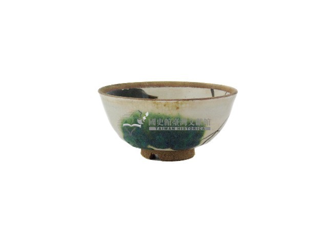 白地彩繪花草紋陶碗藏品圖，第1張
