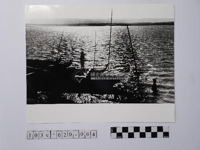 黃則修攝收工的船夫藏品圖，第1張