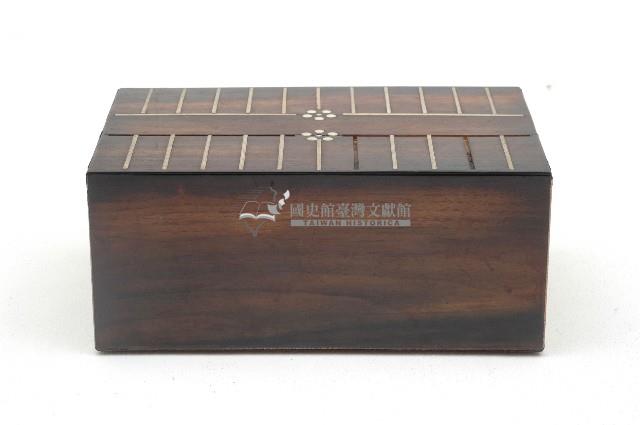 木胎長方木紋蒔繪雙六棋盤藏品圖，第1張