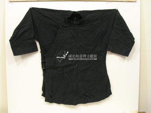 黑色素面上衣藏品圖，第1張