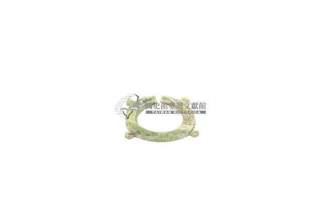 帶四突起玦形耳飾藏品圖，第1張