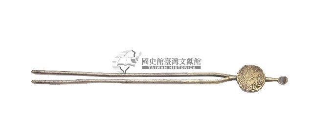 金屬製花卉圖形髮釵兼耳挖藏品圖，第1張