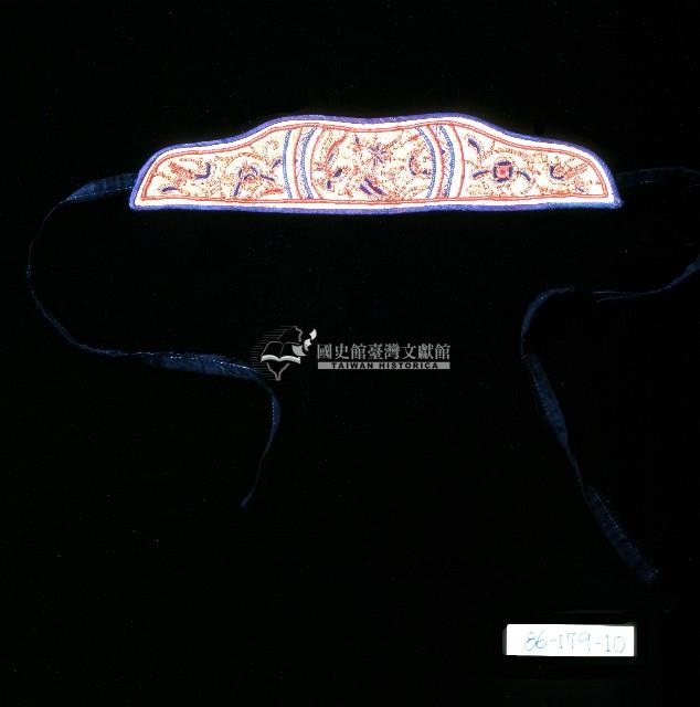 淺色布面繡樣眉勒藏品圖，第1張