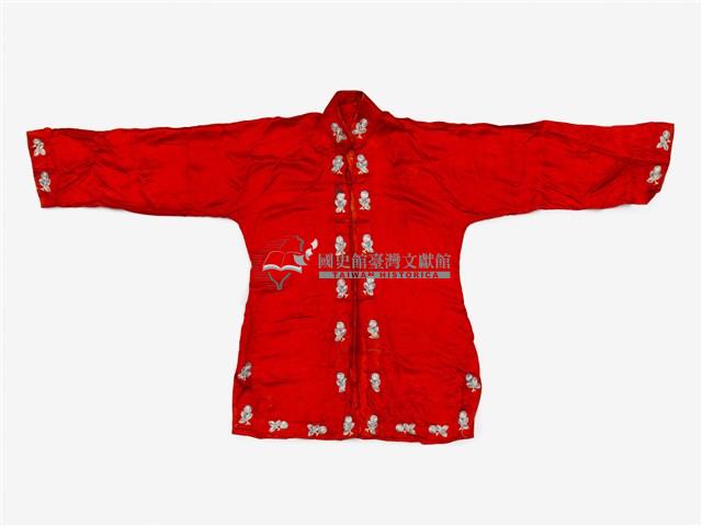 紅色滾繡花邊戲服藏品圖，第1張