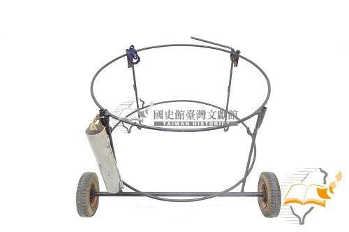 敦和里英義堂金獅陣金屬鼓架藏品圖，第1張