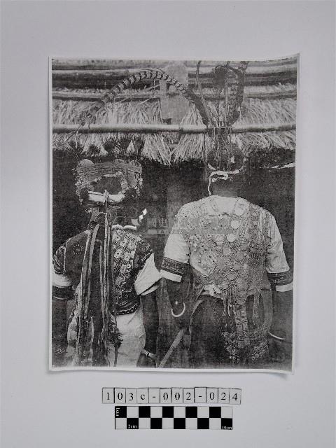 黃則修攝原住民合影照藏品圖，第1張
