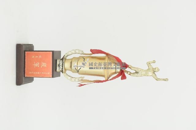 第二屆球王杯殿軍獎座藏品圖，第1張