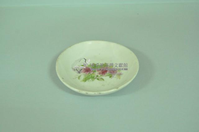 白地印花彩繪折枝玫瑰紋瓷碟藏品圖，第1張