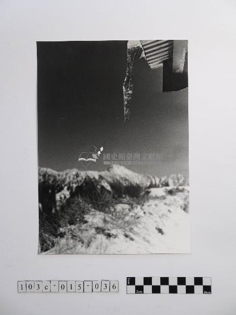 黃則修攝屋簷下的冰柱藏品圖，第1張