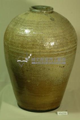 灰白粽釉拍打印紋窄口豐肩式陶甕藏品圖，第1張