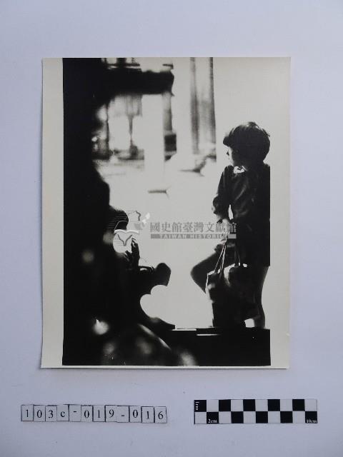 黃則修攝孩童藏品圖，第1張