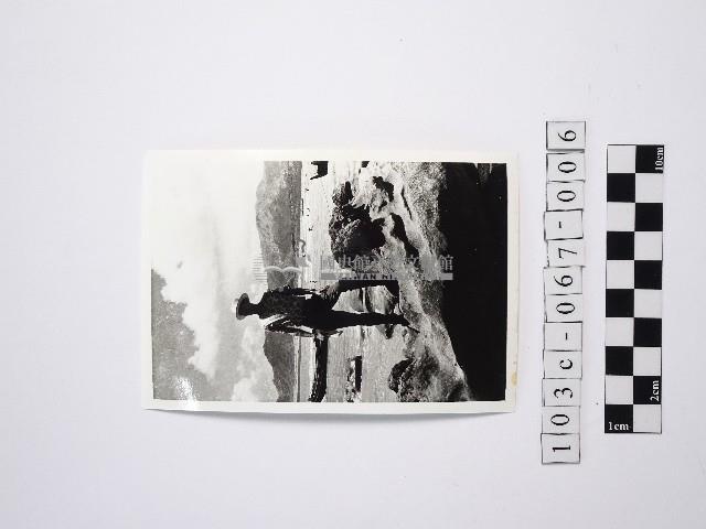 黃則修攝一名戴帽男性藏品圖，第1張