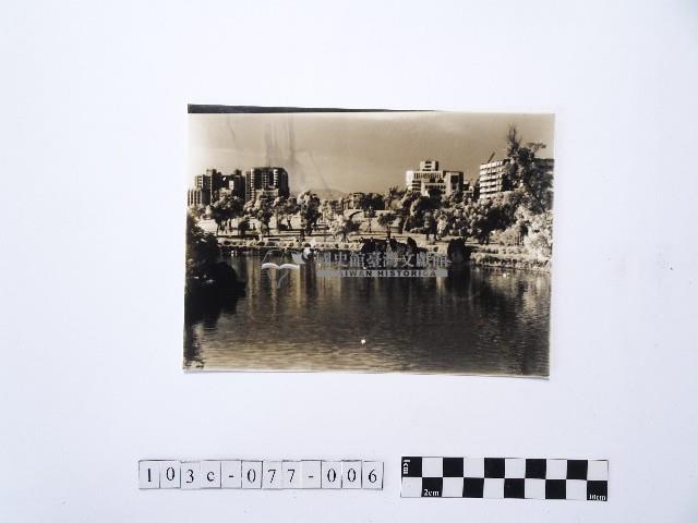 黃則修攝河畔風景4藏品圖，第1張