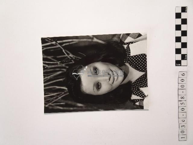 黃則修攝女藝人4藏品圖，第1張